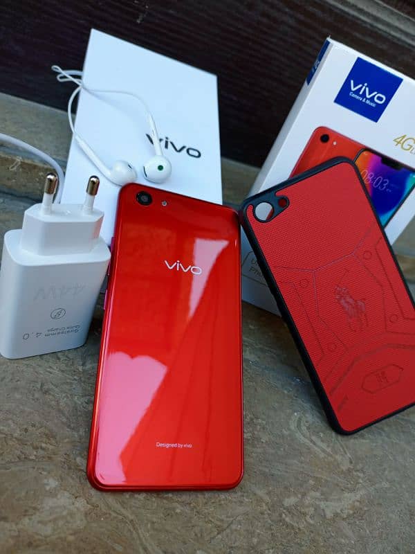 Vivo Y83 6Gb/128Gb With Complete Box & Asesry 1