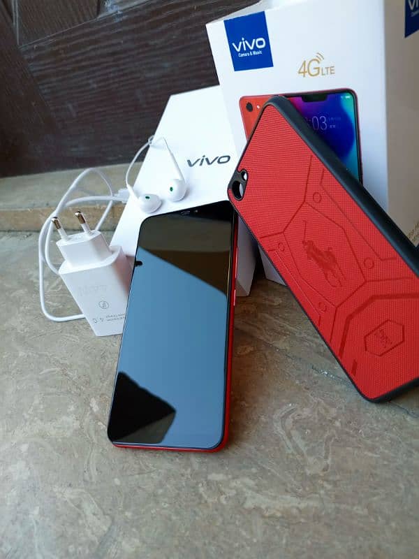 Vivo Y83 6Gb/128Gb With Complete Box & Asesry 4