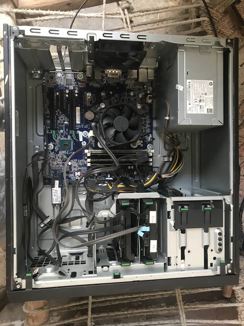 HP Z240 - i7 6700, GTX 1060 6GB, 24GB RAM, 256GB NVMe. 3