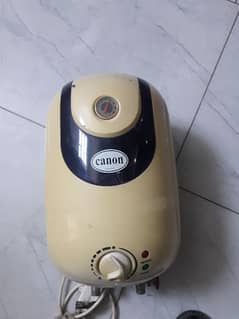 Canon 10 litre Electric geyser in very good working condition