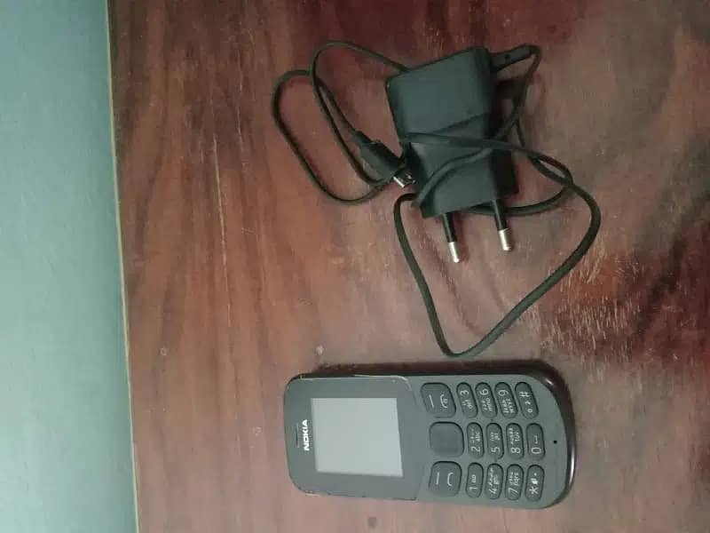 Nokia 130 Few days used. 10/10 with Box. working no issue with cover 3