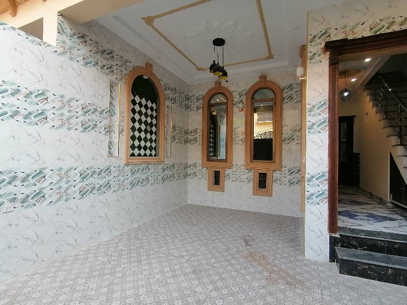 Unoccupied House Of 6 Marla Is Available For Sale In Islamia Park 2