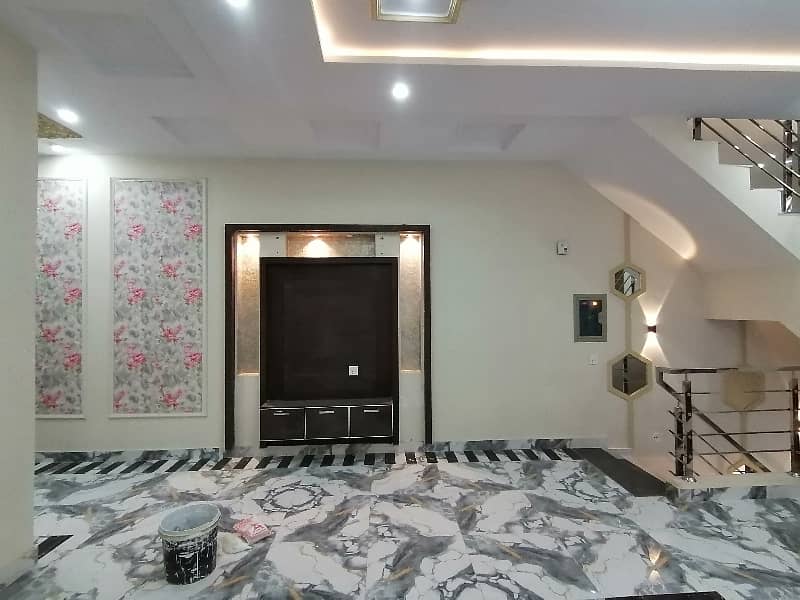 Unoccupied House Of 6 Marla Is Available For Sale In Islamia Park 20