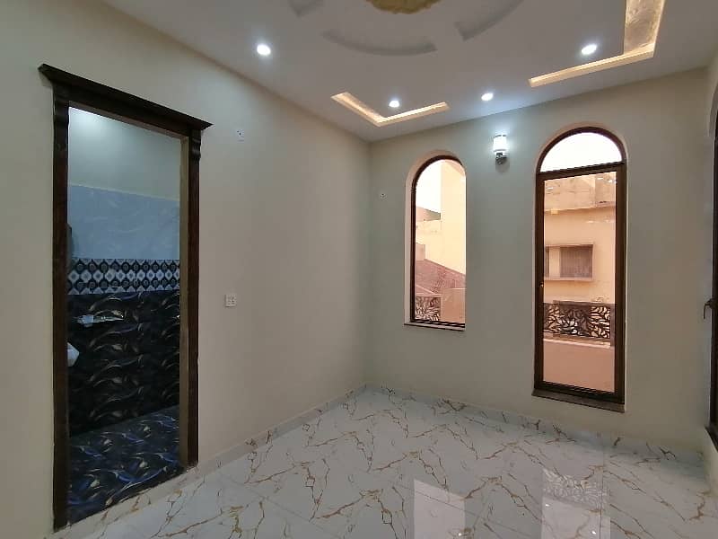 Unoccupied House Of 6 Marla Is Available For Sale In Islamia Park 22