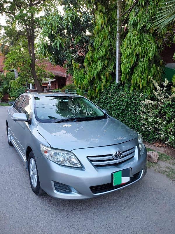 Toyota Corolla Altis 2011 1