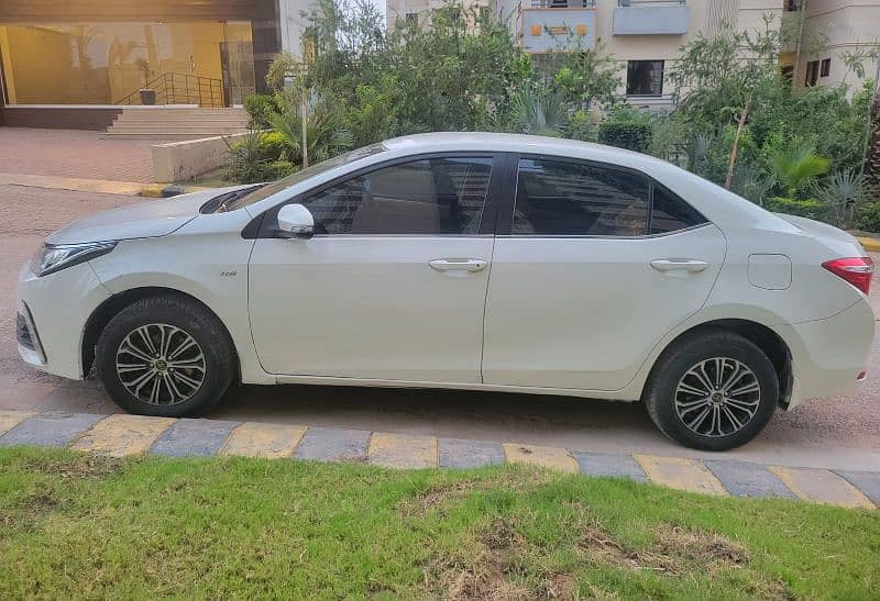 Toyota Corolla XLI 2020 automatic colour white own my name mint condit 4