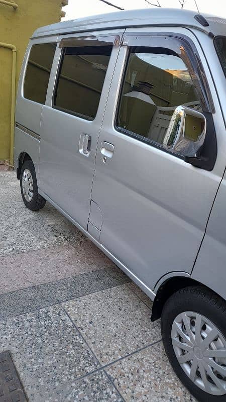 Daihatsu Hijet 2019 3