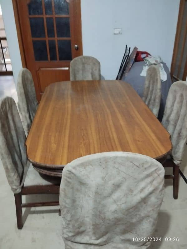 Like a new 6 chairs dining table 1