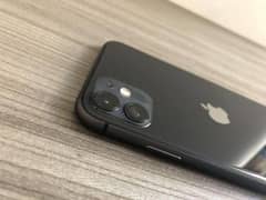 iphone 11 . Factory unlock 64gb