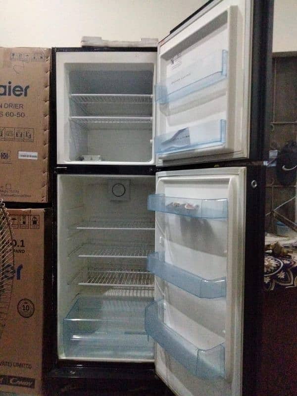 Electrolux refrigerator 5