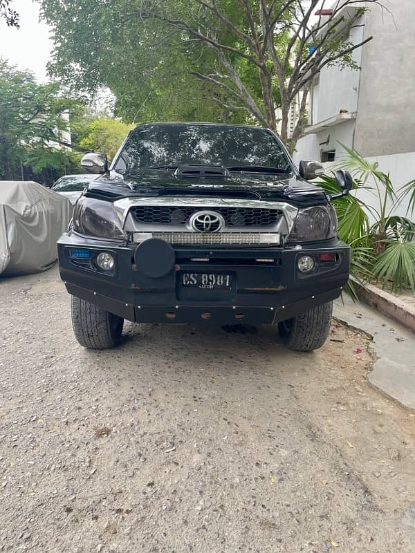 Toyota Hilux 2009 south Africa variant 5