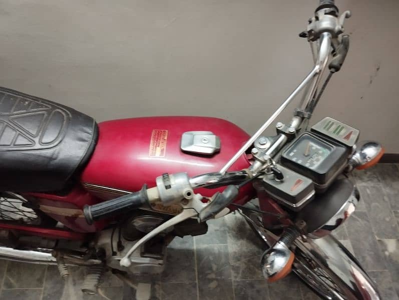 Yamaha100/84  Almost Genuine Islamabad Regd 13