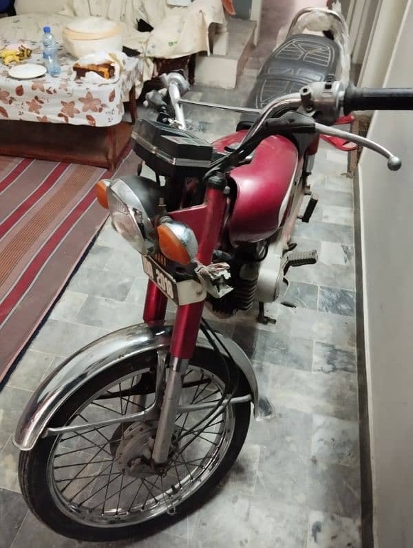 Yamaha100/84  Almost Genuine Islamabad Regd 14