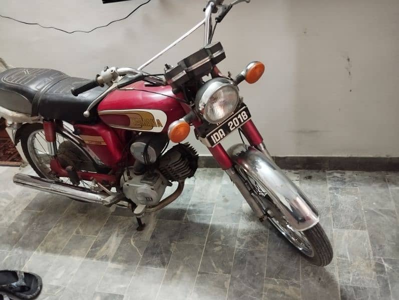 Yamaha100/84  Almost Genuine Islamabad Regd 15