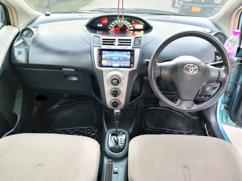 Toyota Vitz 2007 9