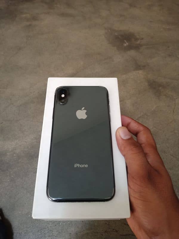 iPhone X Black color 6