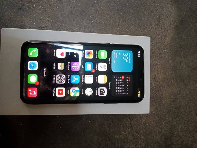 iPhone X Black color 12