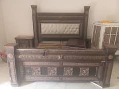 King size jumbo bed + dressing table