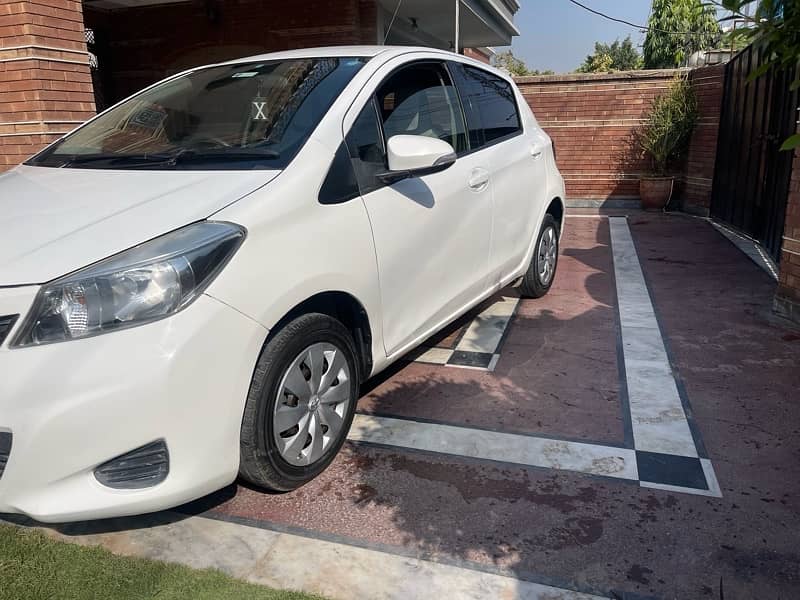 Toyota Vitz 2013 import 2015 first hand orginal condition see in DHA p 3