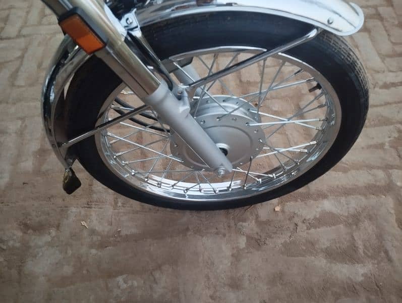 Honda 125 salf start bic for sale 24 modal 03451400338 03464952094 13