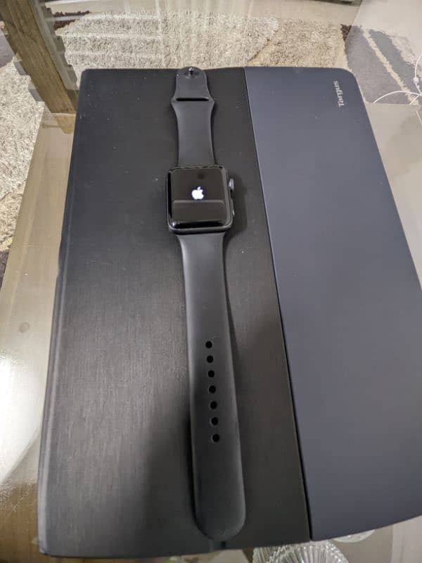 Apple Watch Series 2 (42mm) 7