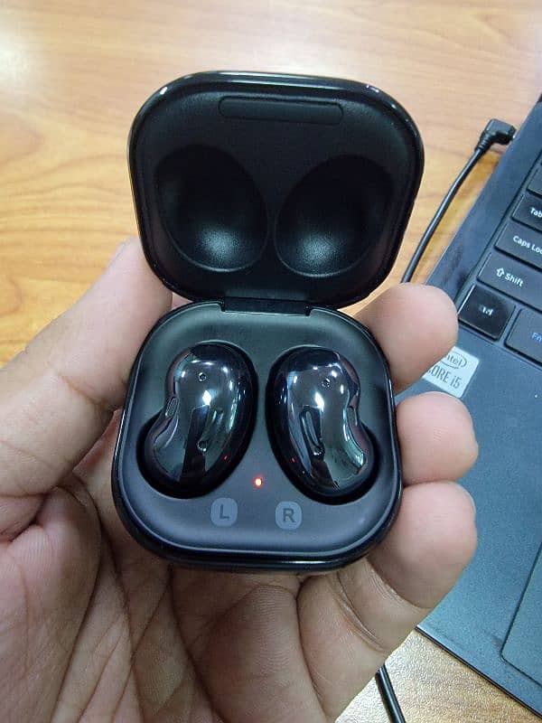 Samsung Galaxy Buds live [Imported] 100 percent Original 2