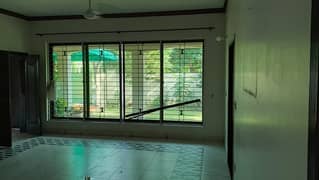 One Kanal House For Rent 100 Ft Road