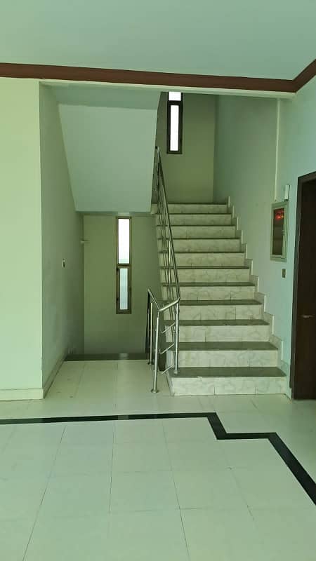 One Kanal House For Rent 100 Ft Road 6