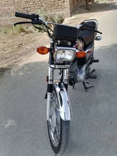 Urgent sale Honda 125 24 Model confirm.