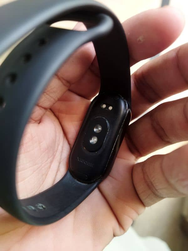 mi band 8 global version with two extra strap or protector bi laga ha 5