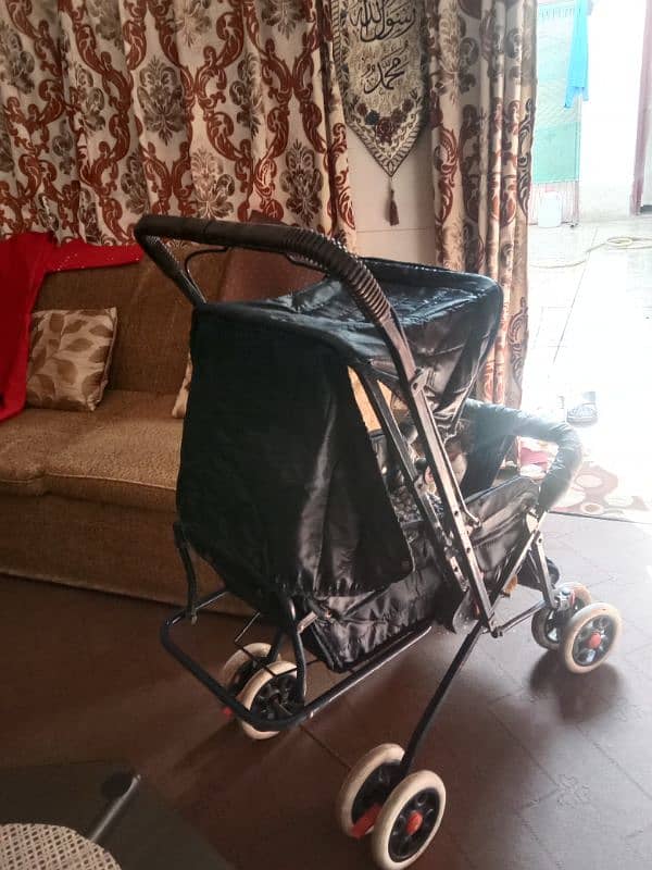 Best baby pram available. All metallic. 4