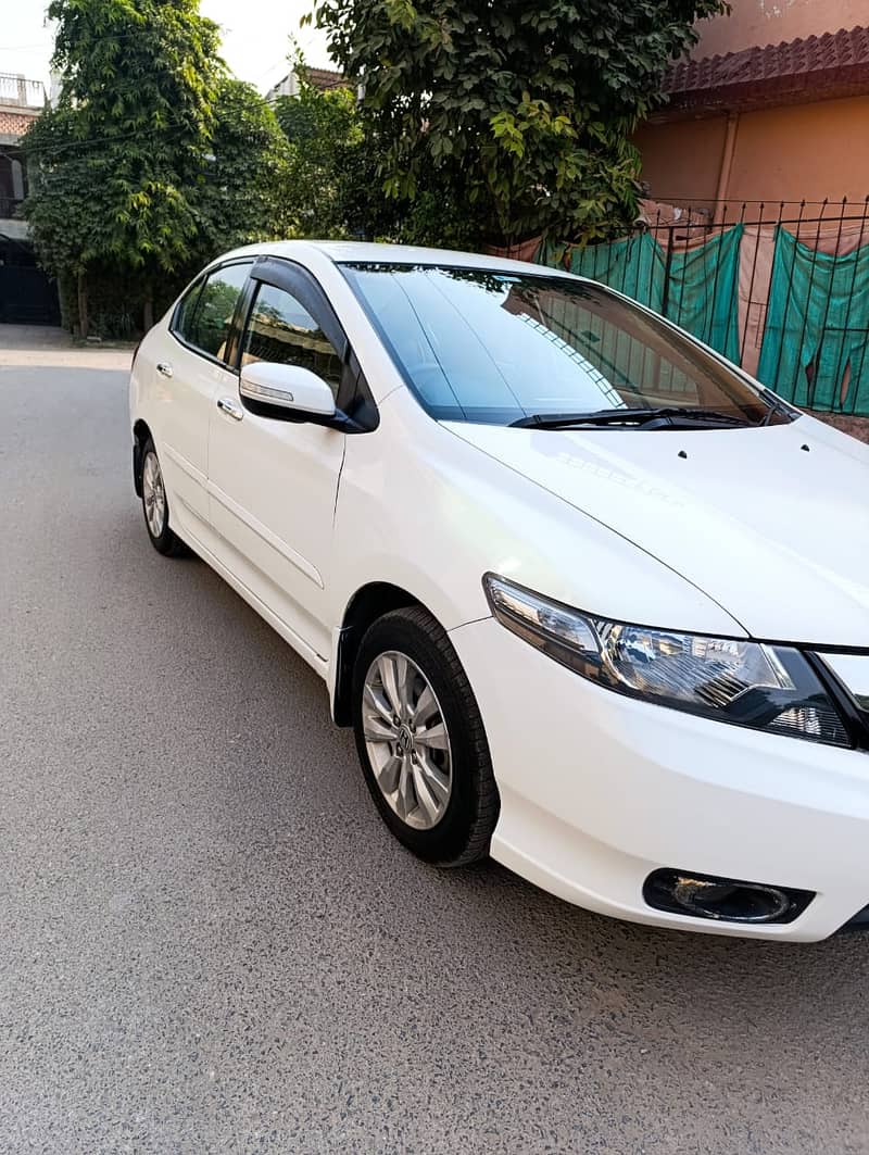 Honda City IVTEC 2019 Aspire 1.5 Manual Transmission 12