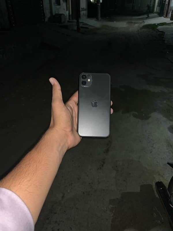 iPhone 11 2