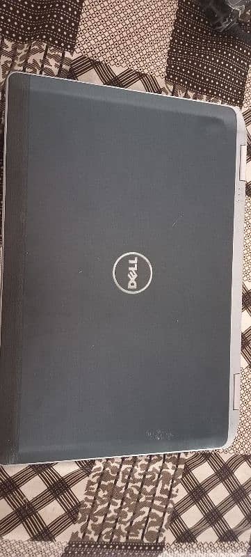 Dell laptop 0