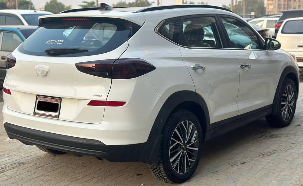 Hyundai Tucson 2022 AWD A/T 6