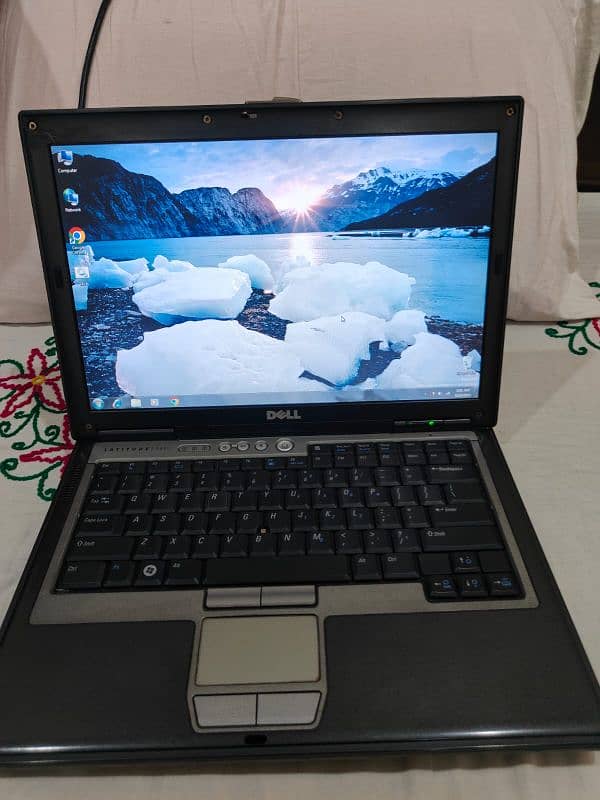 Dell Laptop urgent sale good condition 6