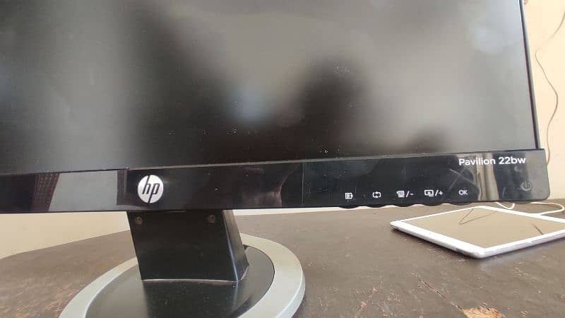 hp 22 inch borderless led available for sale 12