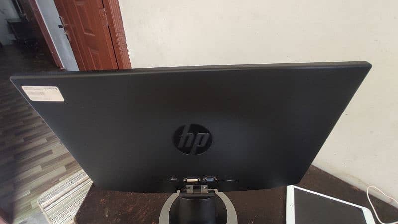 hp 22 inch borderless led available for sale 14