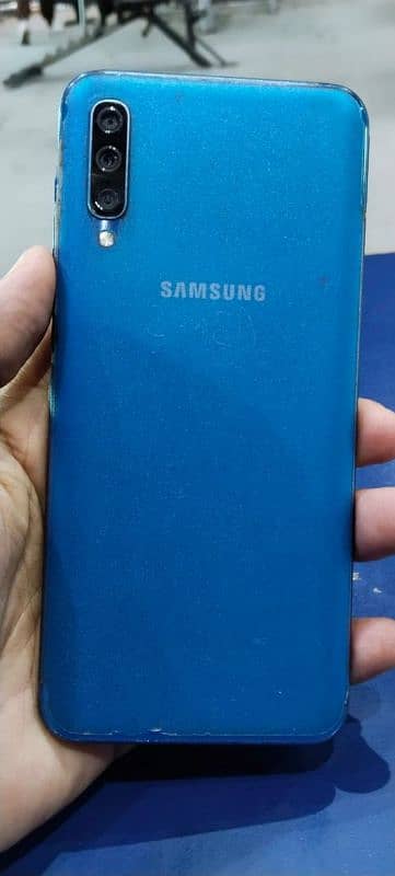 Samsung galaxy a50 1