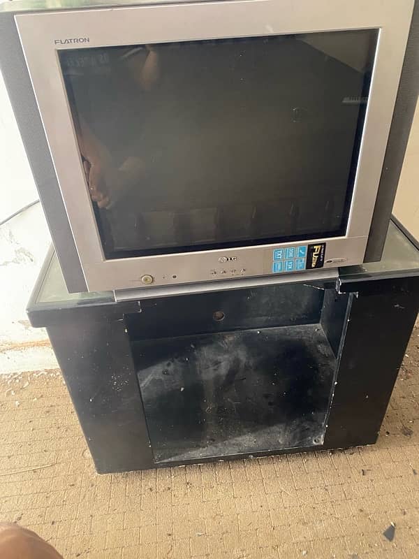 tv n troly for sale lash condition 0