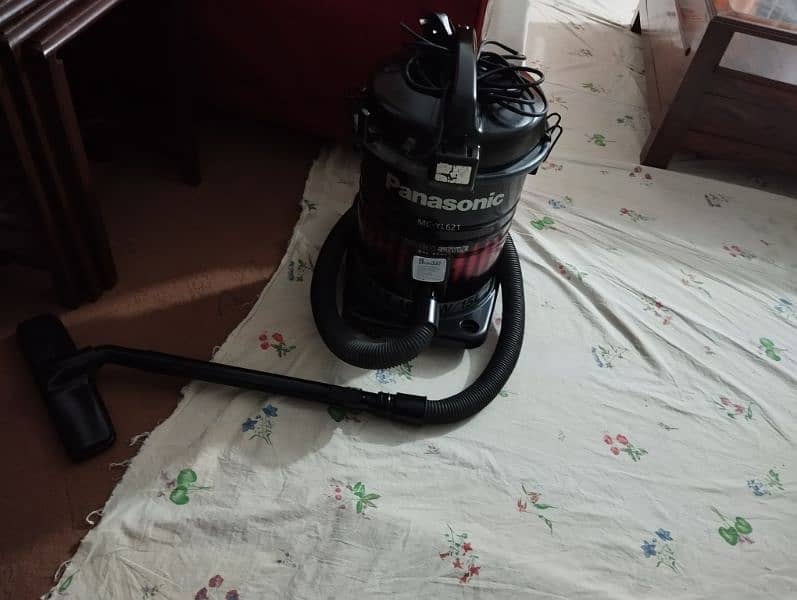 PANASONIC VACCUM CLEANER 16000 W 2