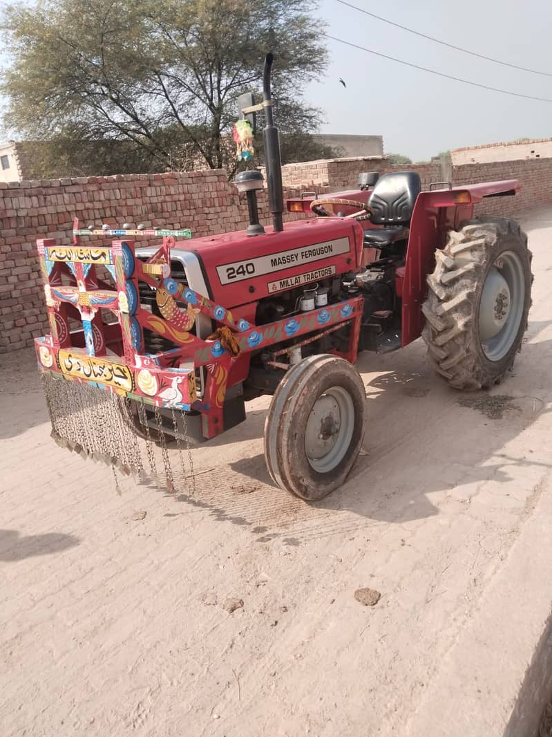 Massey Ferguson 240 2