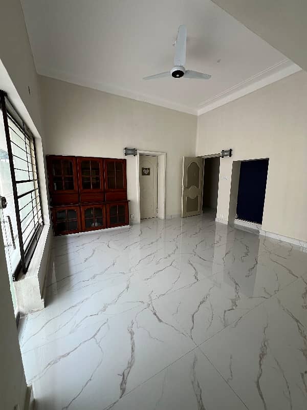 Brand New 12 Marla House 6. Bed Available For Rent Hot Location Of Muslim Town 4