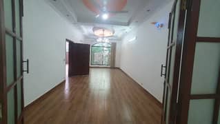 15 Marla Double Unit 5. bed For Rent New Muslim Town A block