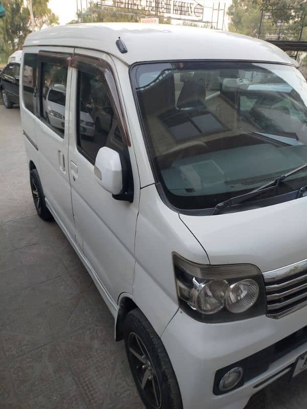 Daihatsu Hijet 2012 3