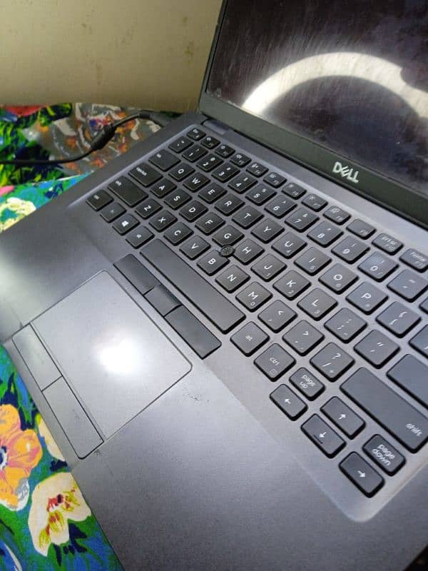 i7 8th touch screen Dell latitude 5400 16gb ram 228 gb ssd 1