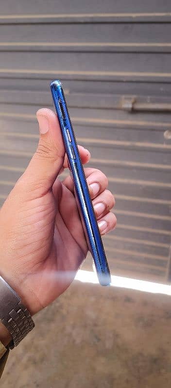 Realme C2 3GB 32GB condition normal only mobile 1