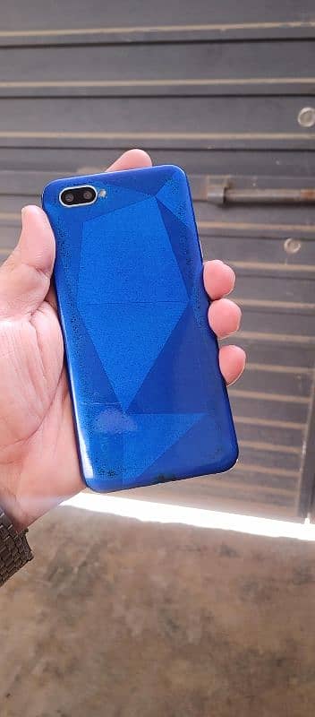 Realme C2 3GB 32GB condition normal only mobile 2