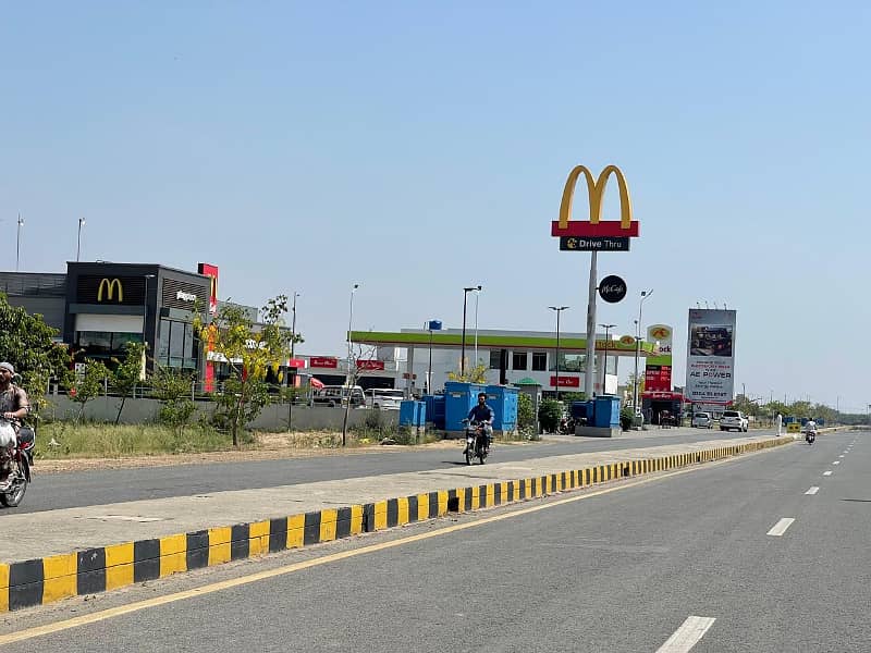 1 Kanal Plot Near To MacDonald's For Sale Y-Block DHA Phase 7 Direct Owner Meeting 1