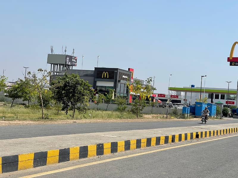 1 Kanal Plot Near To MacDonald's For Sale Y-Block DHA Phase 7 Direct Owner Meeting 4